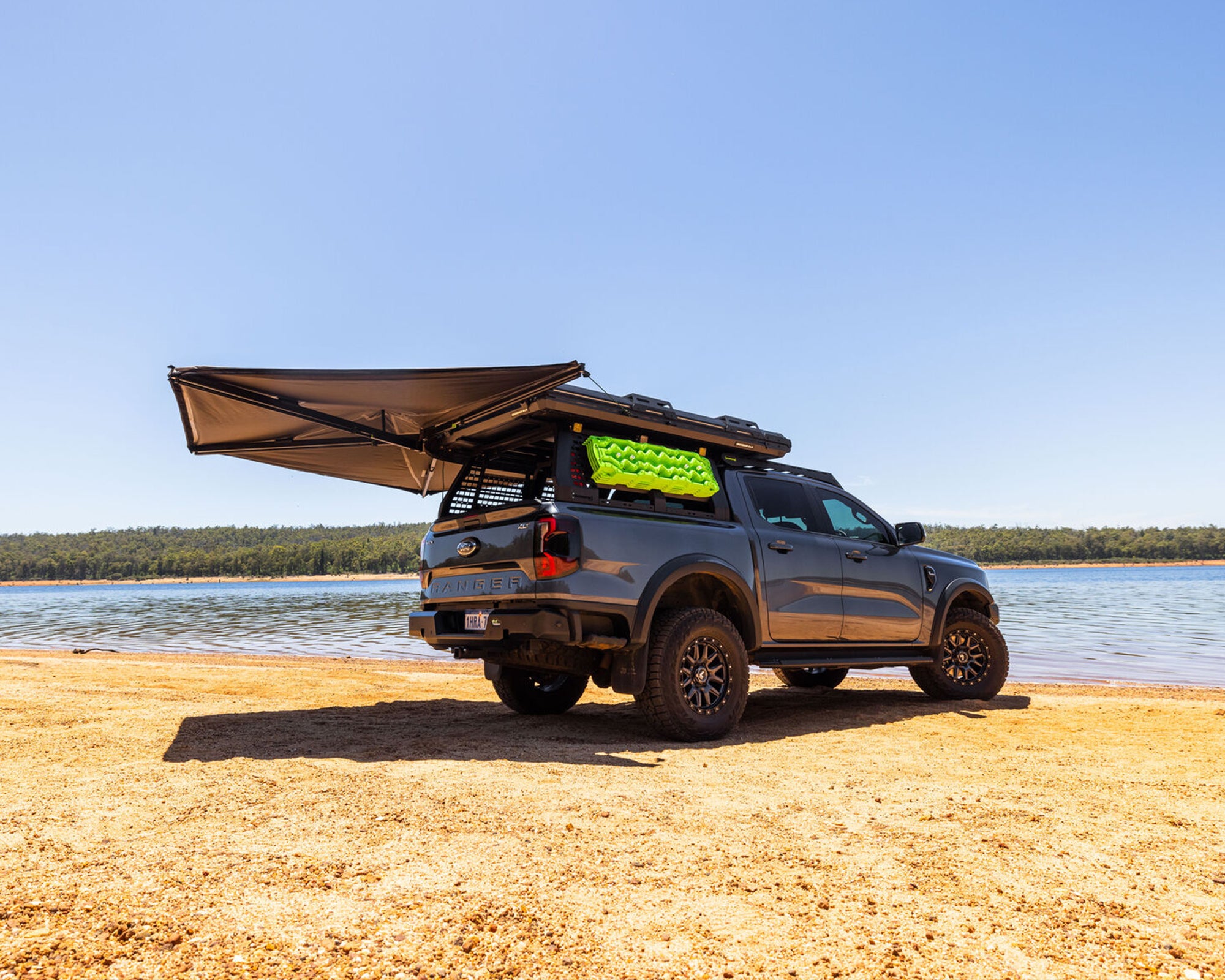 Deltawing 270° Awning (LHS, Unsupported) view 4