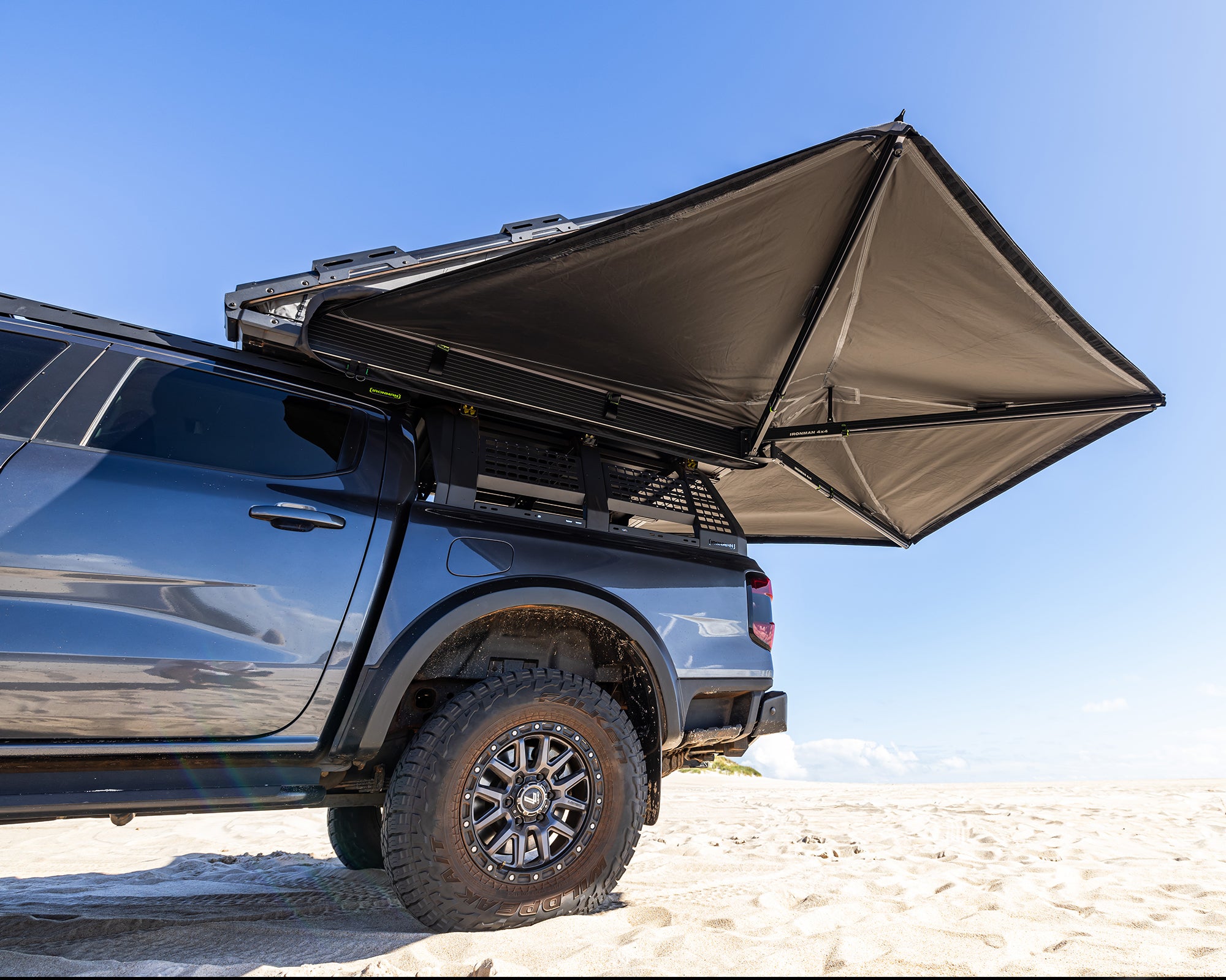 Deltawing 270° Awning (RHS, Unsupported) view 3